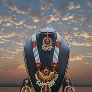 লাবন্যময়ী সীতা হার লাল কালার